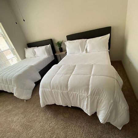 Spacious Galleria Cottage - Self Check In & Free Parking, 4 Beds 2 Bathrooms Houston Exterior photo