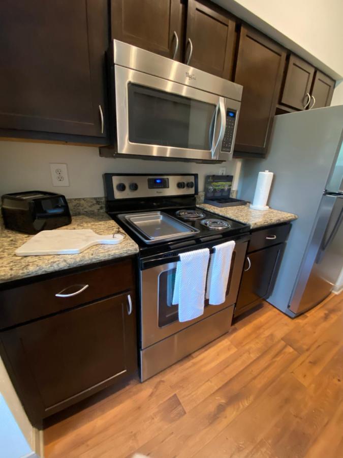 Spacious Galleria Cottage - Self Check In & Free Parking, 4 Beds 2 Bathrooms Houston Exterior photo
