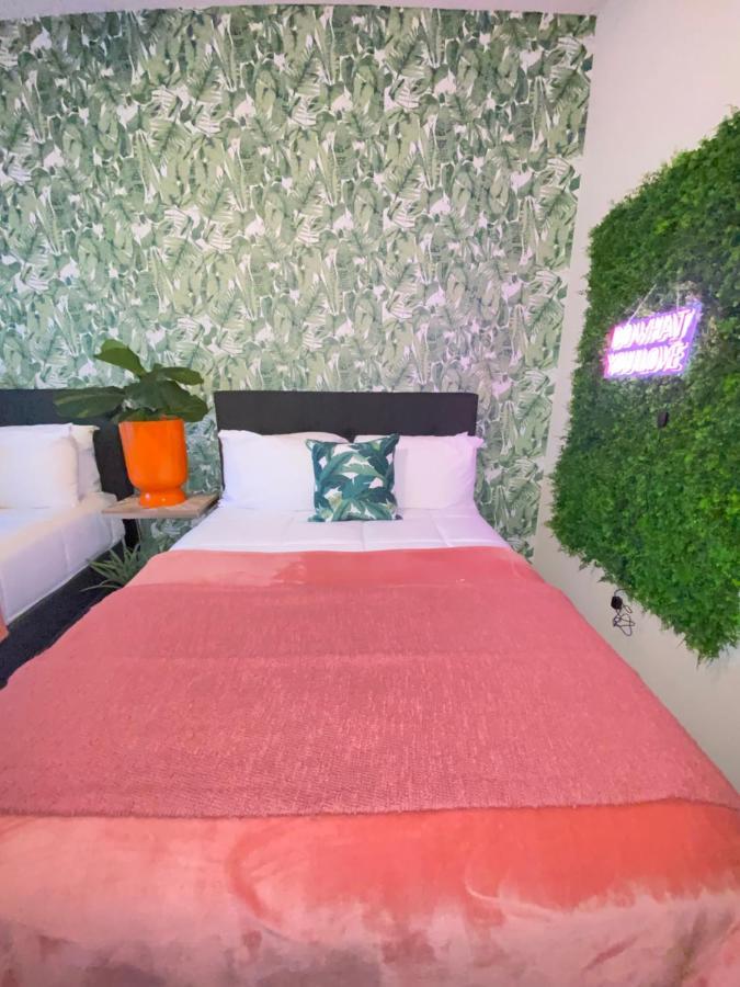 Spacious Galleria Cottage - Self Check In & Free Parking, 4 Beds 2 Bathrooms Houston Exterior photo